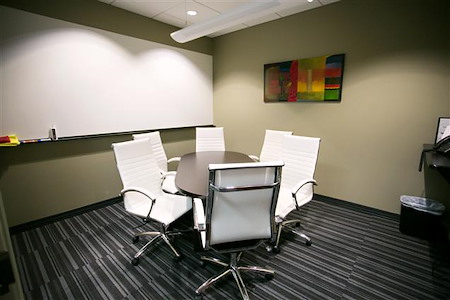 1600 Executive Suites - White Room
