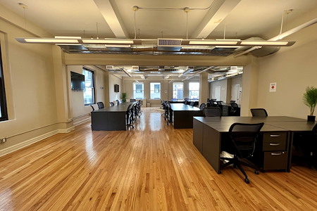 Select Office Suites - 1115 Broadway Flatiron NYC - 50 Person Windowed Team Room