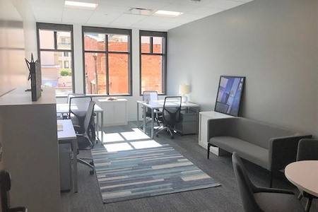 SPACES: Creative Office and Co-working - Pasadena - Large window office