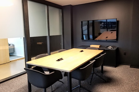 CENTRL Office - Downtown Los Angeles - Midsize Meeting Room (M3)