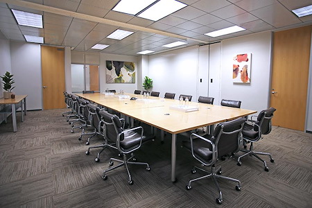 (AV2) Premier Workspaces – The Heights - Capistrano - 24 Person Conference Room
