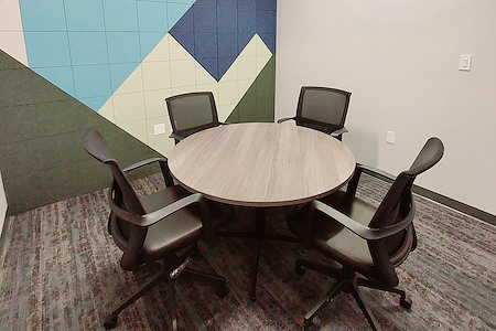 Connect Central - Co-Op/Small Meeting Room