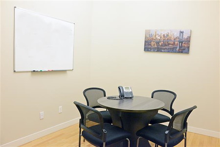 Select Office Suites - 1115 Broadway Flatiron NYC - Select Small Conference Rm 5