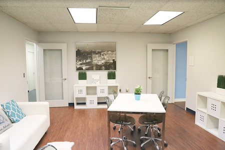 Perfect Office Solutions - Lanham 1 - 4500 Forbes Blvd - Coworking Membership