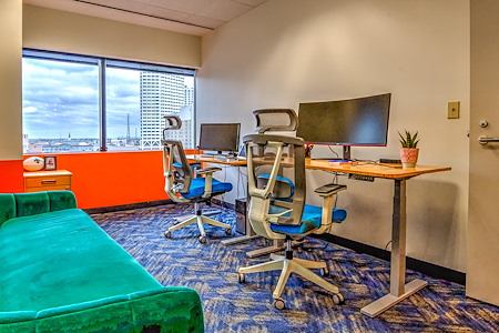 Connect Hub Coworking at 400 Poydras Tower - Exterior Private Office