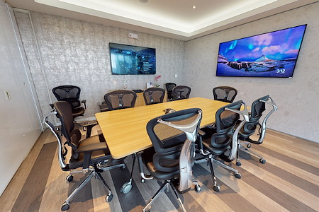 ICONIC Workspaces - Evolve Meeting Room (Medium)