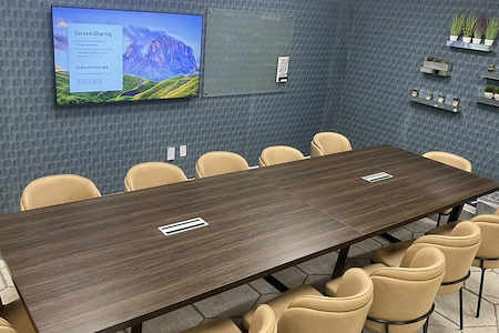 Lucid Private Offices | Allen - Fairview - The Whitney Conference Room