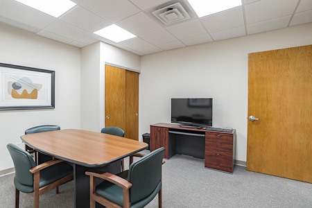 Stabile Suites - Conference Room