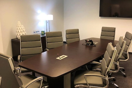 Peachtree Offices at Perimeter, LLC. - The Mt. Vernon Room | Free Parking