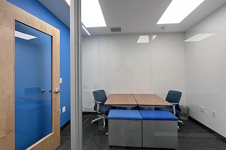 BLANKSPACES Long Beach - Medium Private Office
