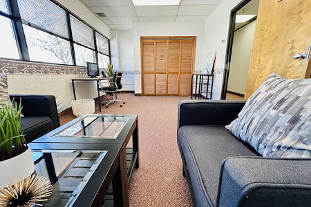 TKO Suites Knoxville TN - 3-4 Person, Window Office Available Now!