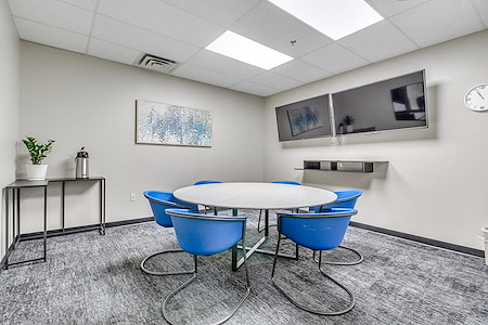 Essential Offices | Union Plaza - Innovation Room