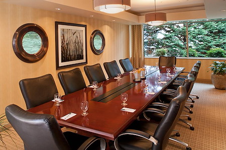 Silver Cloud Hotel Lake Union - Executive Boardroom