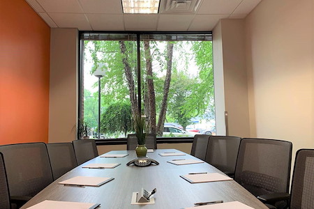 Office Evolution - Hackensack - Orange Meeting Room