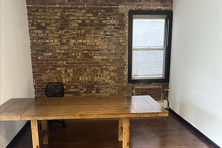 The BYND Company RVC - Dedicated Desk 1
