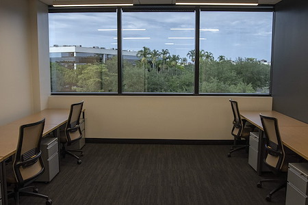 Venture X | Downtown Doral - 5 People Private Office