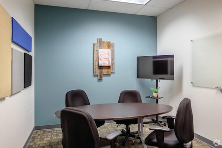 Office Evolution - Lakewood - Meeting Room 2