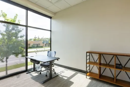 Common Desk - Raleigh, East End Market - Day Office Rental