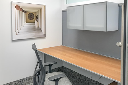 Symphony Workplaces - Palm Beach - Solo Private Workstation