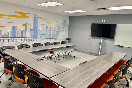 Vertical Link - Meeting or Training Room, Boardroom