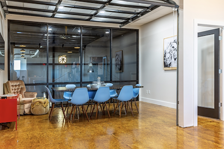 Ink &amp;amp; CoWork - Conference / Meeting Room