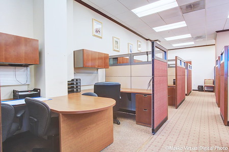 Alaska Co:Work / Northern Trust Real Estate Building - Dedicated Desks