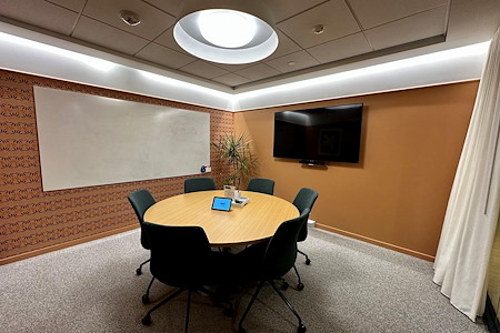 Orchard Workspace by JLL - Arlington - Rehm Huddle Room
