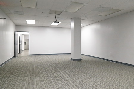 Perfect Office Solutions - Riverdale 6811 - 6811 Event Room