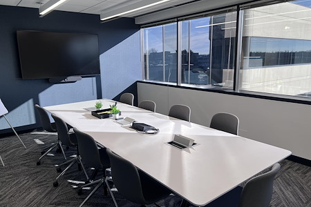 Venture X | Chicago - Deerfield - Lake Conference Room
