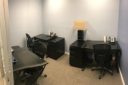 Jay Suites - Madison Avenue - 3 Person Interior Office