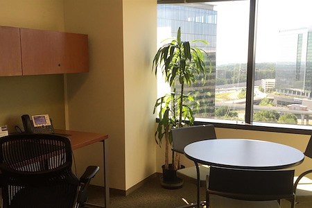 Carr Workplaces - Tysons - Suite Office