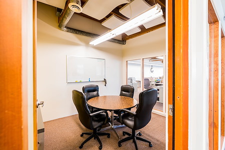 Surge Tacoma - Yellow Conference Room