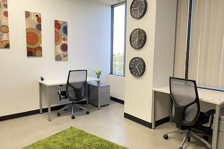 Regus | Commerce Corporate Center - Dedicated Desk / Co-Working Window