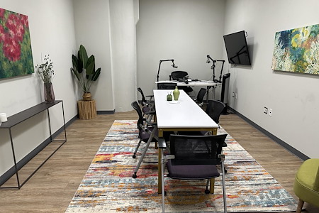 Maven Space - Content Studio/Meeting Room