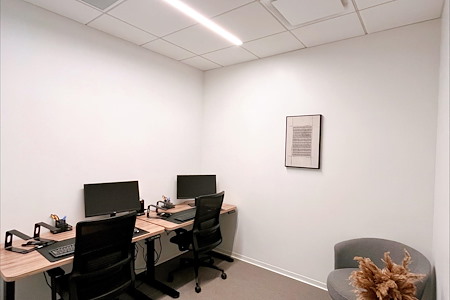 Gaseteria Works - Private Office with Monitors