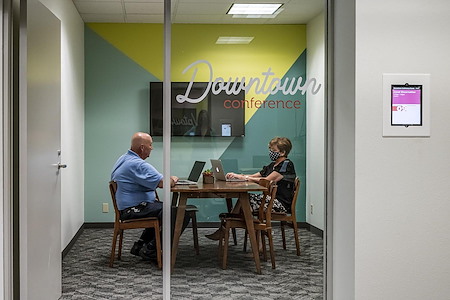 Connect Hub Coworking at 400 Poydras Tower - Downtown Conference Room