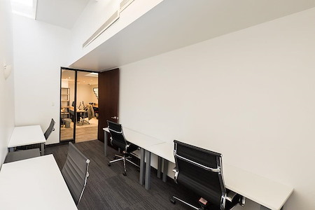 Workhaus | 350 Bay Street - Bay Street Private Office