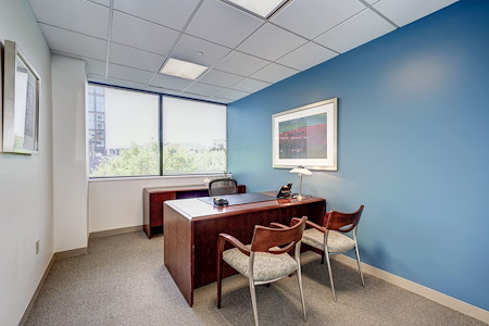 Carr Workplaces - Bethesda - Fully Furnished Window Office for 1