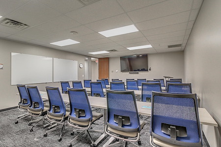 Essential Offices | Union Plaza Business Center - Discovery Room