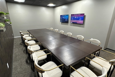 Lucid Private Offices | Sugar Land - The Deere Conference Room
