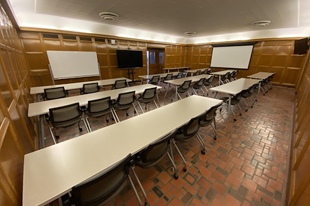 Coco Minneapolis at the Historic Grain Exchange - The Classroom | Meeting Room