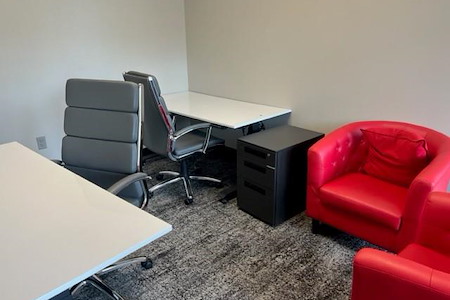 GRID COLLABORATIVE WORKSPACES - Office 137