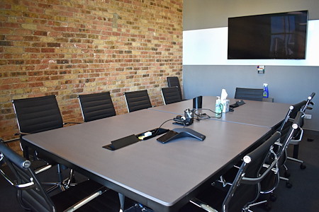 DeskLabs - Spacious Conference Room 1