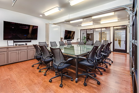 Shift Workspaces | Corona - Conference Room A