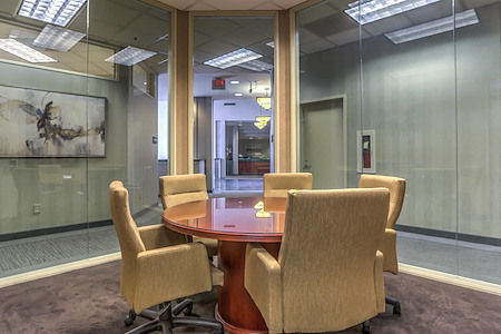 ViewPointe Executive Suites - Five Person Conference Room