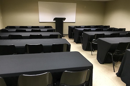 Union Centre Executive Offices and Conference Center - Classroom / Seminar - 1035