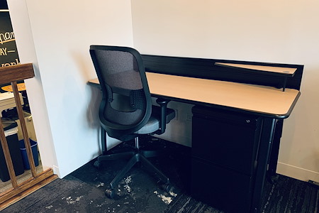 25N Coworking - Geneva - Dedicated Desk