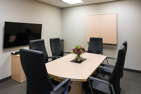 Intelligent Office First Canadian Place - King meeting room