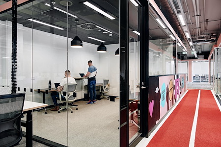 CreativeCubes.Co - South Melbourne - Private Office (8-15 ppl)