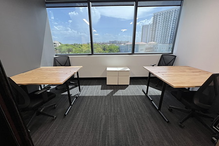 Venture X | Downtown Doral - 4 People Private Office